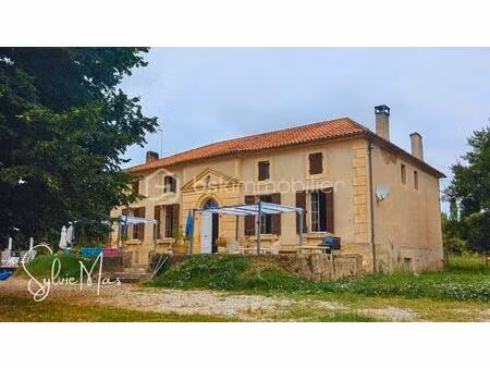 maison de maitre de 264 m² à trentels