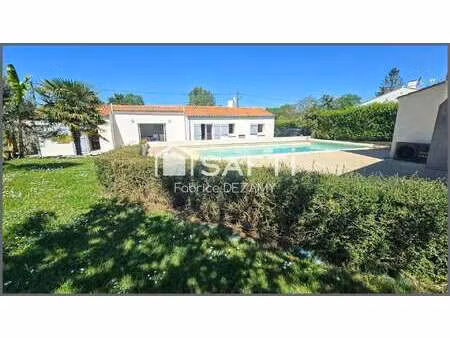 vente maison piscine à la bretonnière-la-claye (85320) : à vendre piscine / 150m² la breto