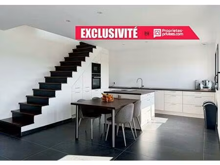 maison vion 5 pièce(s) 210 m2