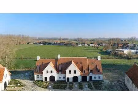 maison neuve située au calme à lapscheure.