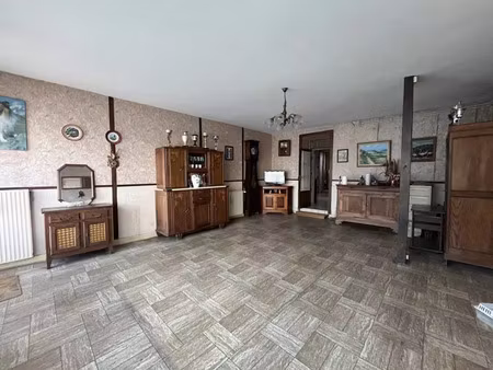 vente maison 5 pièces 170 m² mialet (24450)