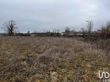 vente locaux professionnels 5878 m² à chevry-cossigny (77173)  1 150 000 €