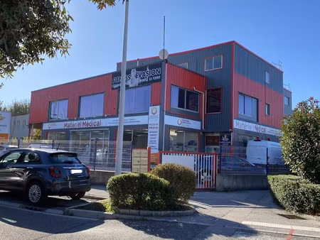 vente locaux professionnels 1100 m² à la valette-du-var (83160)  2 550 000 €