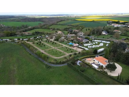 vente locaux professionnels 8 pièces 125 m² à airvault (79600)  1 144 000 €