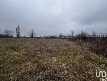 vente locaux professionnels 5563 m² à chevry-cossigny (77173)  1 100 000 €