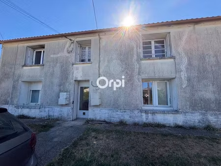 vente immeuble 10 pièces 175 m² à saint-just-luzac (17320)  169 900 €