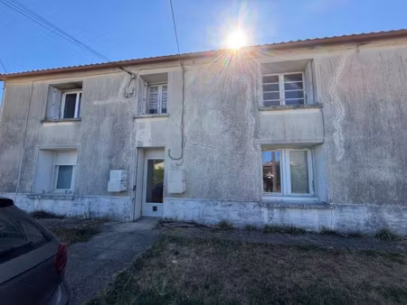 vente immeuble 10 pièces 175 m² à saint-just-luzac (17320)  211 900 €