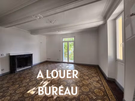 appartement 3 pièces 28 m² à louer châteauneuf-de-gadagne 84470 ? | era immobilier
