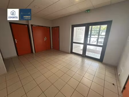 local commercial/ bureau - soissons