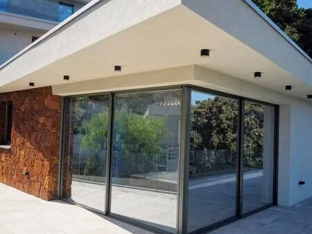 vente appartement 3 pièces piscine aux adrets-de-l'estérel (83600) : à vendre 3 pièces pis