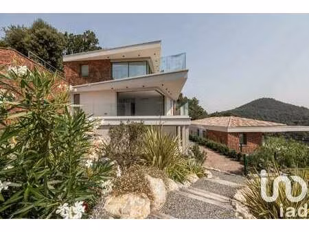 vente appartement 4 pièces piscine aux adrets-de-l'estérel (83600) : à vendre 4 pièces pis