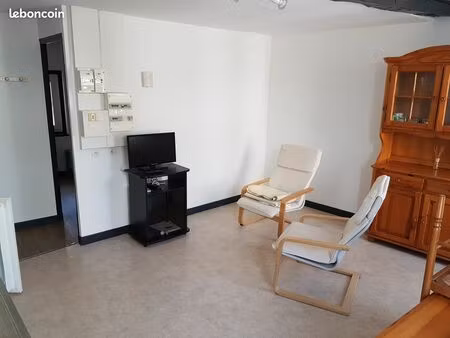 appartement t2 meublé nontron centre