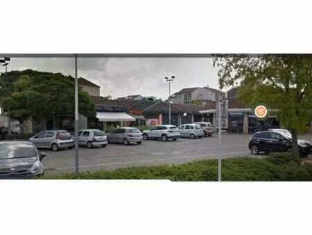 local commercial à louer