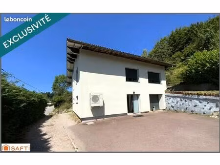 maison 7 pièces 187 m²