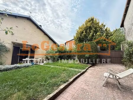 maison de village 4 pièces 102 m²