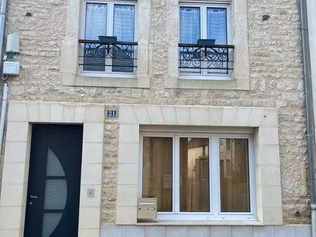 maison de bourg proche des commerces et école