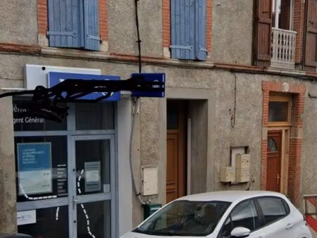 immeuble de rapport composé 2 apt 3p en duplexe 1 apt 2p jardin et un local commercial à c