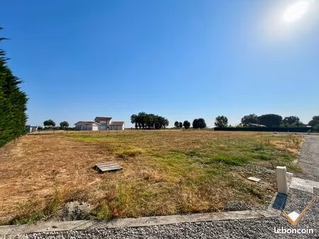 terrain 1026 m² poucharramet