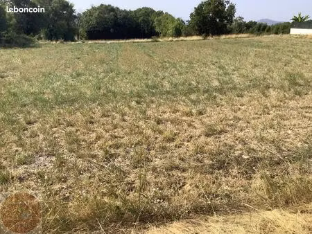 terrain 3595 m² aigremont