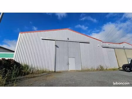 entrepôt 432 m² la foret fouesnant