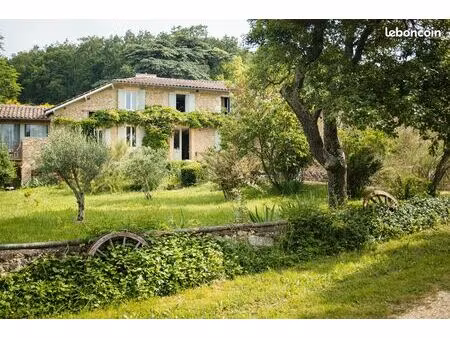 une maison avec terrain  piscine en campagne gersoise  à 1h15 de toulouse