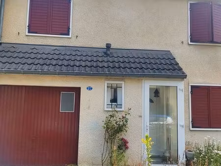 maison individuelle  90m2 sur terrain de 320m2  f4