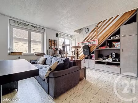 immeuble 180 m² leyr