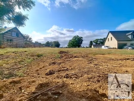 terrain 1250 m² les trois-pierres