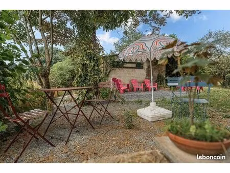 maison 9 pièces 380 m²