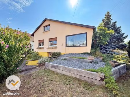 propriété 6 pièces 137 m²