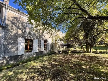 propriété 3 pièces 169 m²