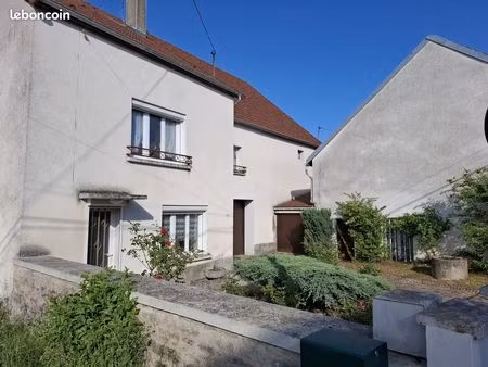 maison de village dans le parc national des forêts