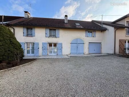 maison 5 pièces 105 m²