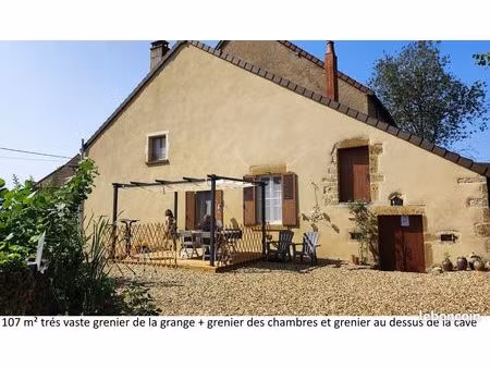 maison de caractère 112 m² + grange – anthien (nièvre) – 64 000 – gros potentiel entre cor