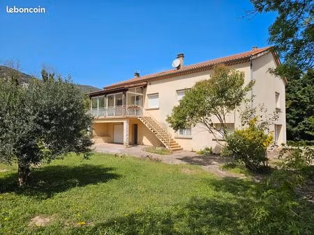 maison année 1970 +grand hangar