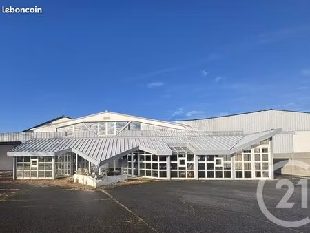 local commercial 257 m²