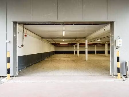 bien professionnel à louer à kruibeke € 2.900 (lcsu4) - hertsens vastgoed | zimmo