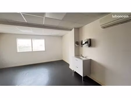 bureaux  murs commerciaux 232 m² lormont