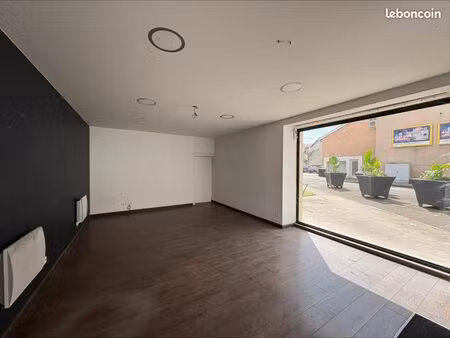 local commercial 54 m²