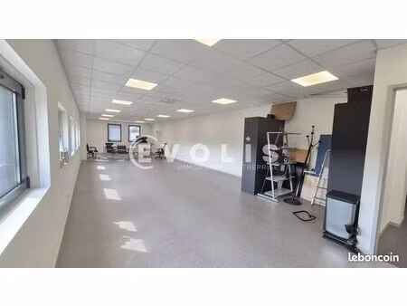bureaux 80 m²