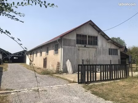 local 327 m² gabarret