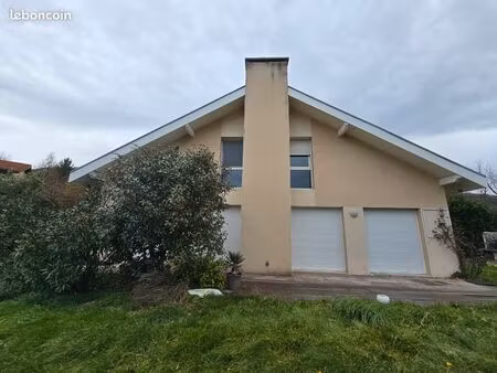 champagnier  villa à louer 167m² 4chs  terrain