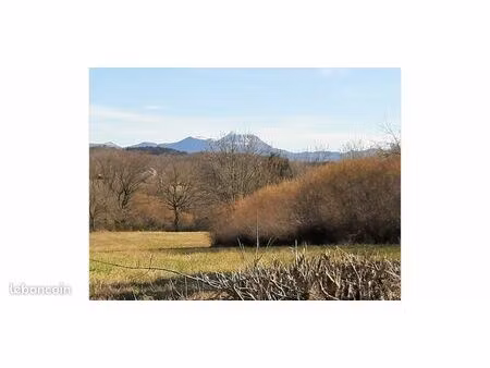 terrain constructible 812 m2 chapdes-beaufort