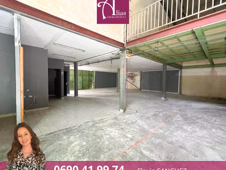 à louer dépôt de 400 m2 avec mezzanine zone stratégique