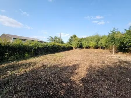 terrain à bâtir de 14ares 37ca
