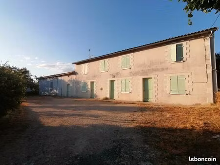 maison ancienne rénovée avec dépendances – 153 m² – terrain 1605 m²