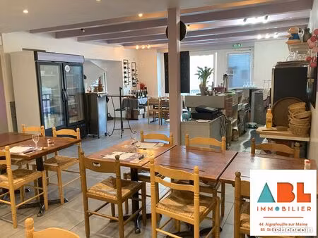 local commercial  restaurant 170 m² maisdon sur sevre