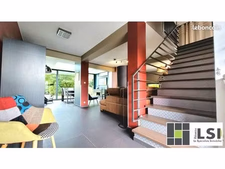 maison 10 pièces 165 m²