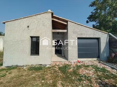 très bien situé dans le marais  proche de la rochelle et niort