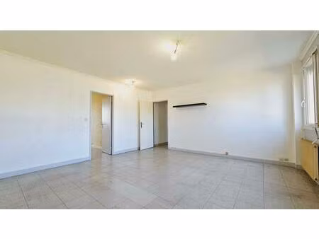 appartement 86.9m² 4 pieces 3chambres parking